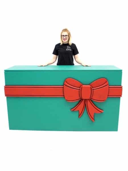Giant Present Bar – Green and Red