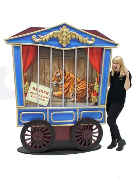 Circus Carriage – Tiger