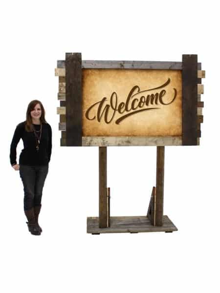 Wooden Pallet Welcome Sign