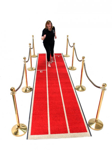 Running Track Walkway – Gold Stanchions & Rope