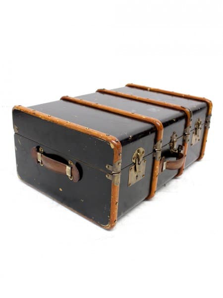 These antique travel trunks let people travel in perfectly-organized style,  and put modern suitcases to shame - Click Americana