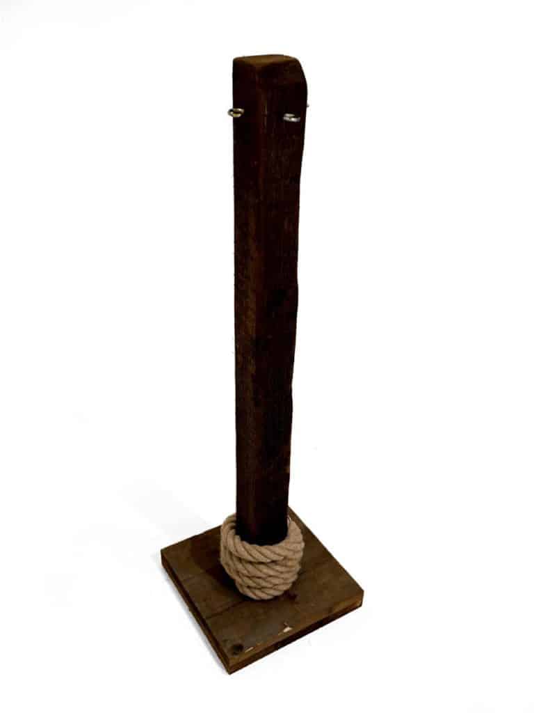 Wooden Stanchion with Rope | EPH Creative - Event Prop Hire