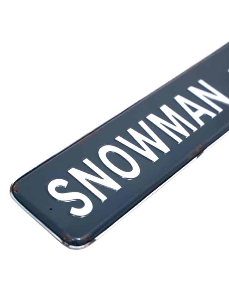 SN13980 _Metal Sign - Snowman Avenue_event_prop_hire_EPH_Creative_159 copy _optimised